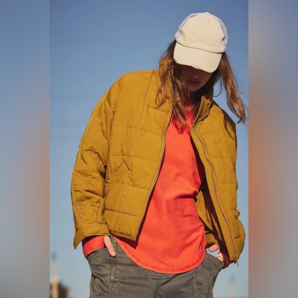 ❤️FREE PEOPLE WE THE FREE PIPPA
PACKABLE PUFFER JACKET -Fumée Himalayenn…